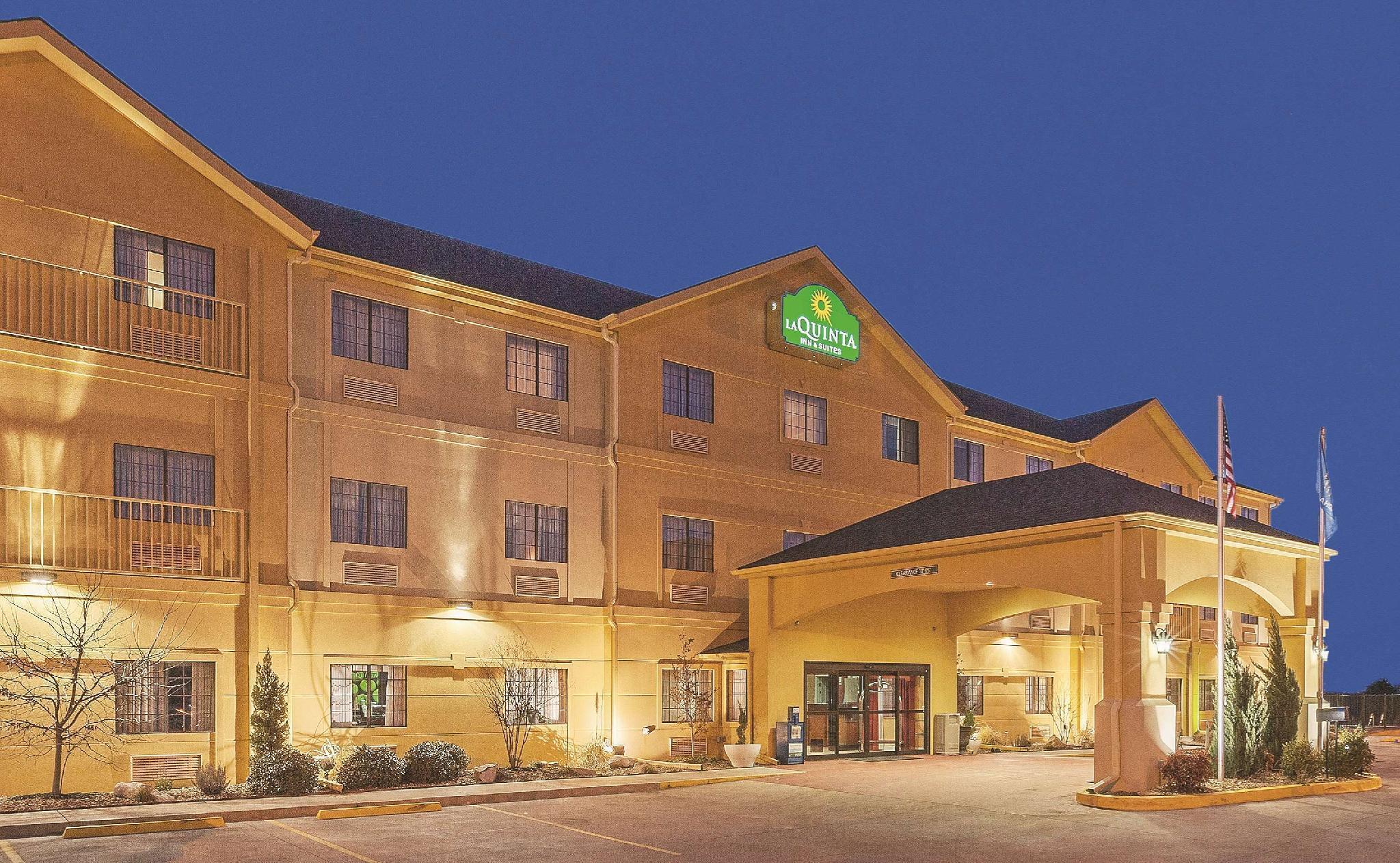 La Quinta By Wyndham Ada Hotel Exterior foto