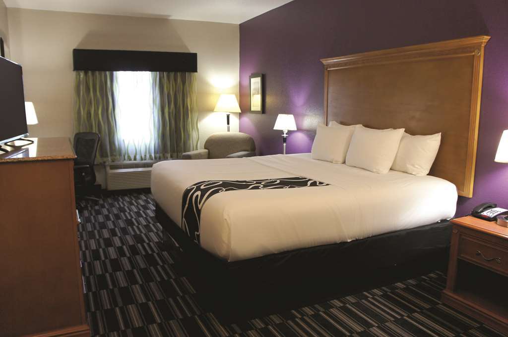 La Quinta By Wyndham Ada Hotel Quarto foto
